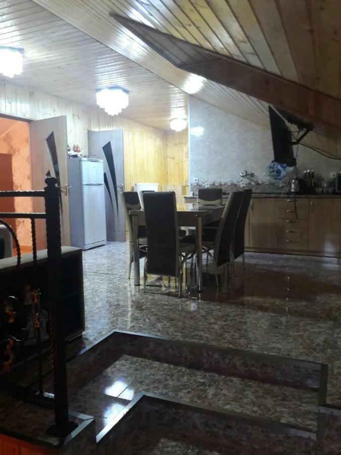 Nini Apartment Tbilisi Ngoại thất bức ảnh