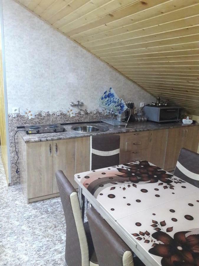 Nini Apartment Tbilisi Ngoại thất bức ảnh